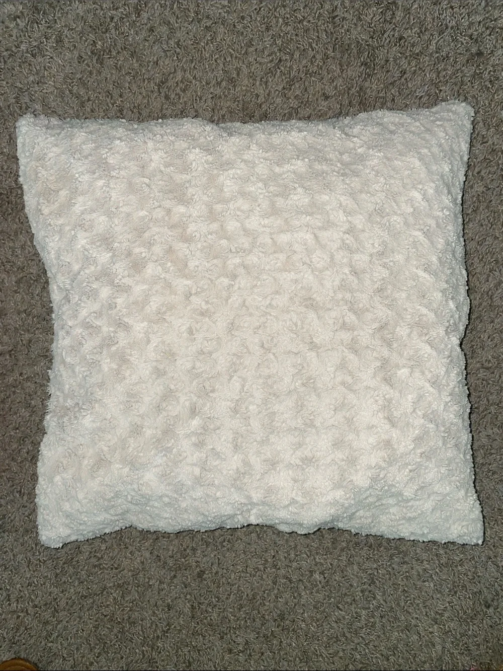Luxury White/Creme Textured Decorative Throw Pillow Set